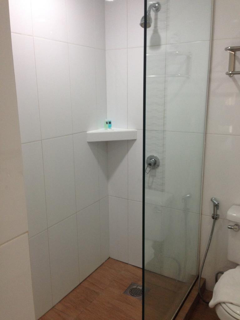 standard-room-shower-after-renovation